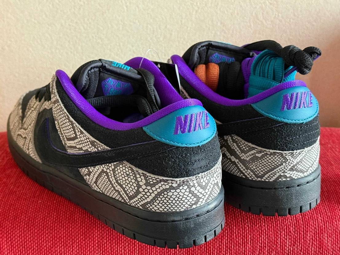 🐍久しぶりスネーク柄🐍
Dashawn Jordan × 