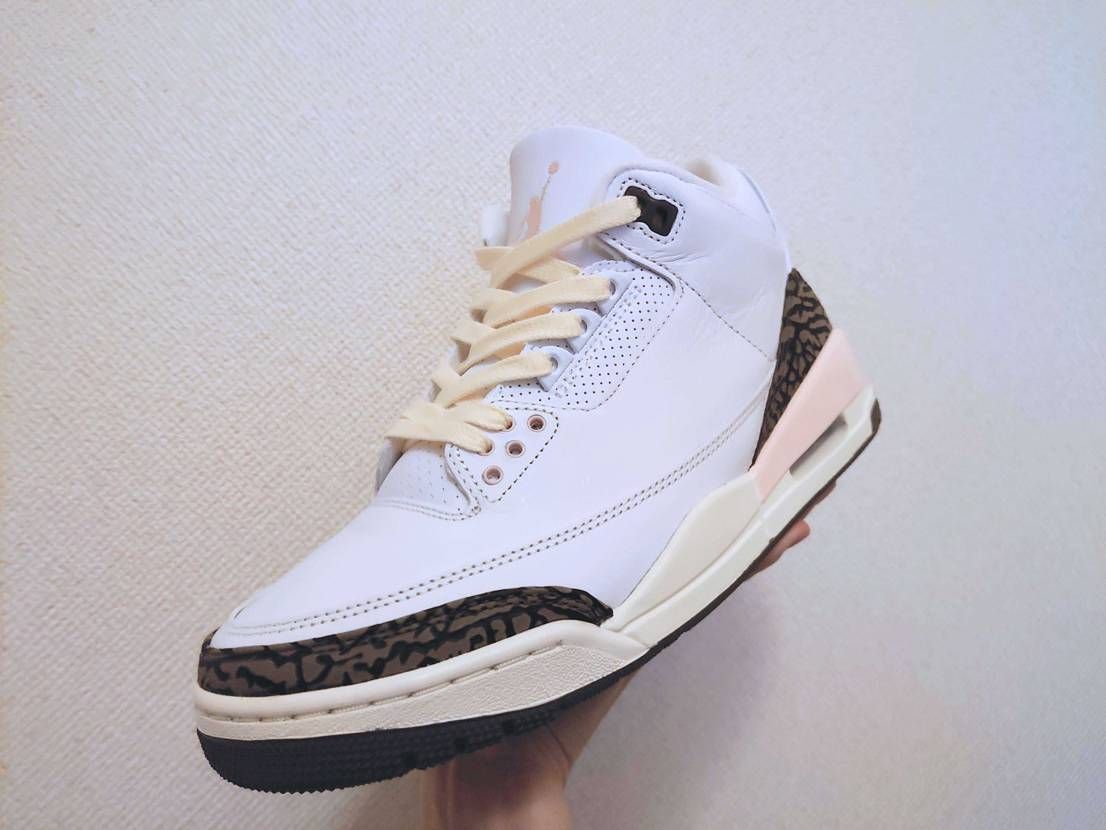 配色優勝。
シューレースセイルにして正解。
もう一足買おうかな。