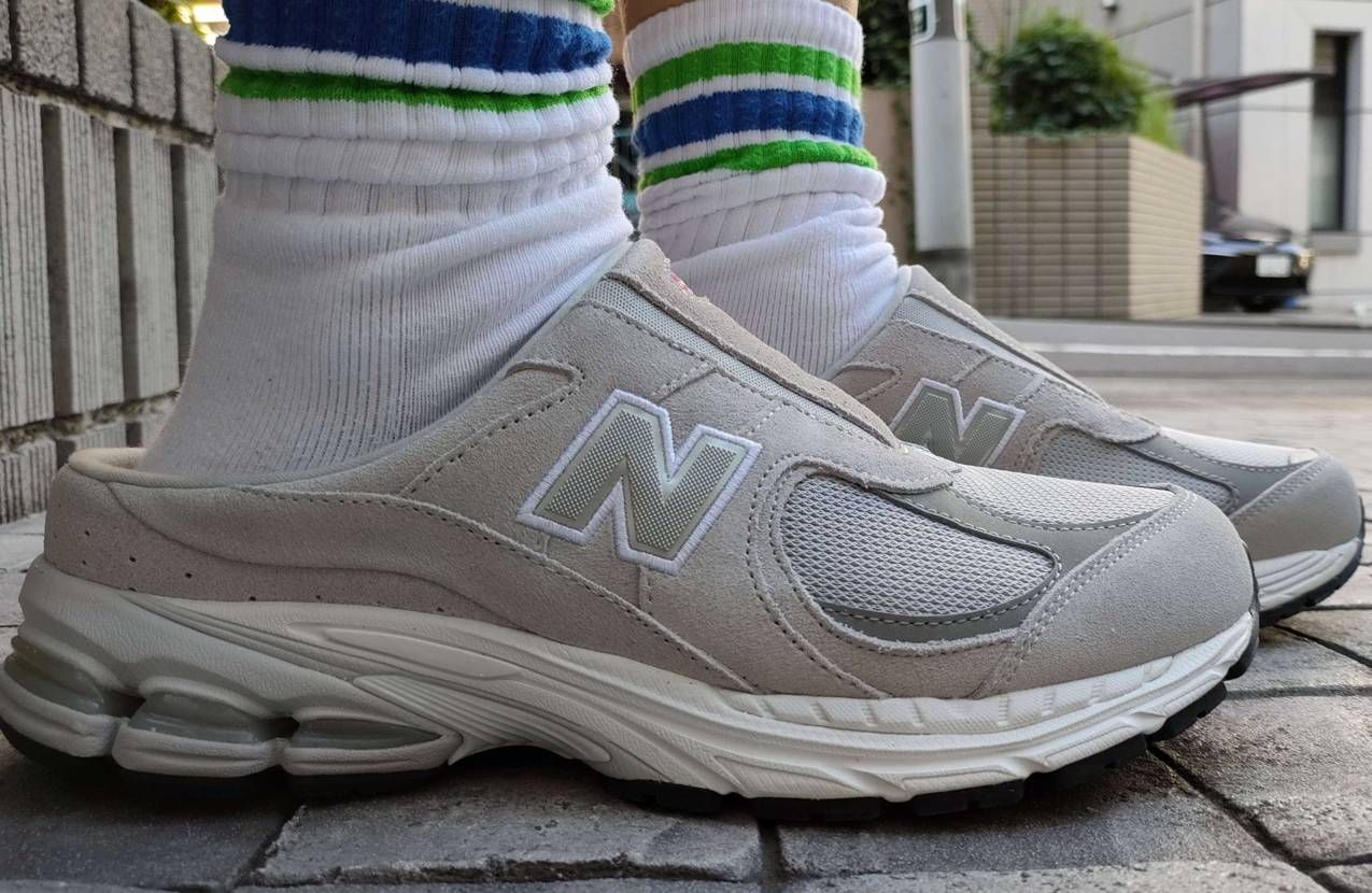 今更だけど去年購入していたミュールをおろした。
甲ユルユル、踵パカパカという事