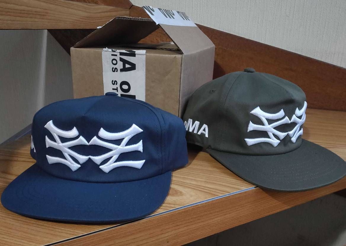 大晦日に国際便届いた😁
今年最後のアパレルはこれでした🧢