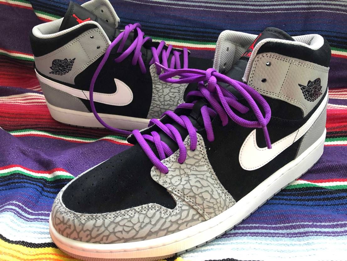 プレ値がつくAJ1じゃないけど、普通にカッコいいと
思ってます!
いつも何に