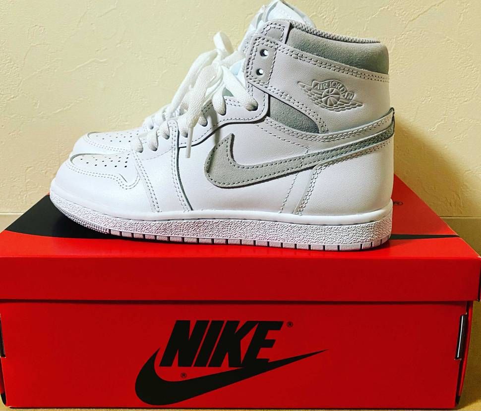 4/25に届いた
NIKE AIR JORDAN 1 HIGH 85 "NEU