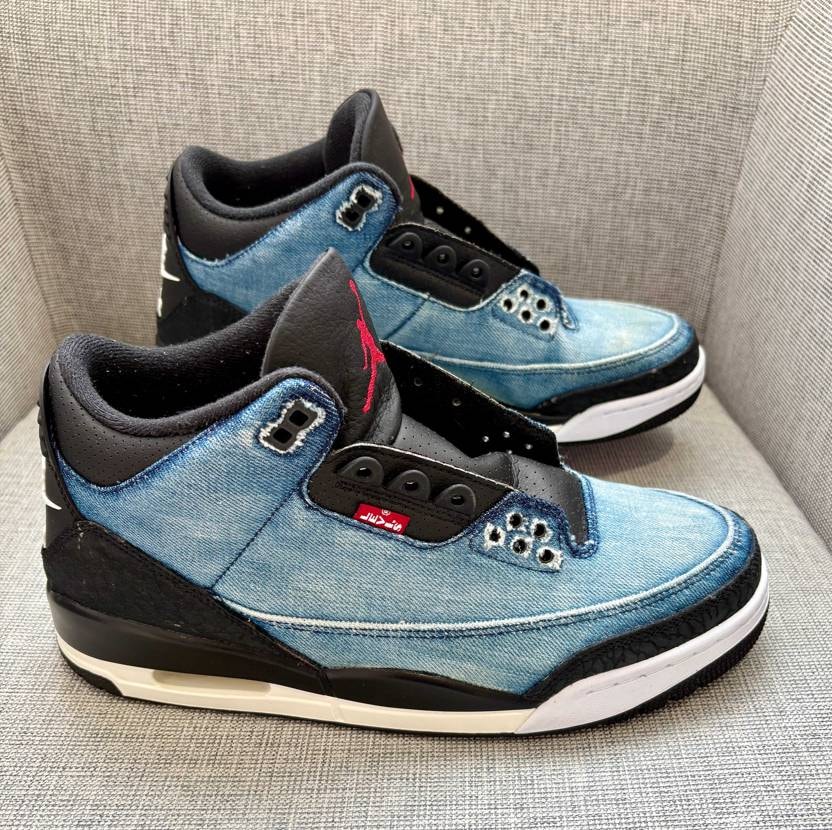 昨日晴れてたからDIYしてみた！
ドキドキしながらブリーチ