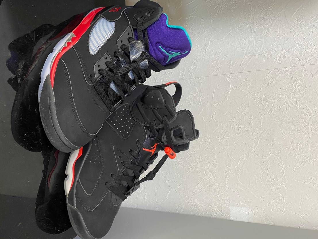 最近のツートップ
Jordan5.6はソールが減りづらいのであまり気にせずガン