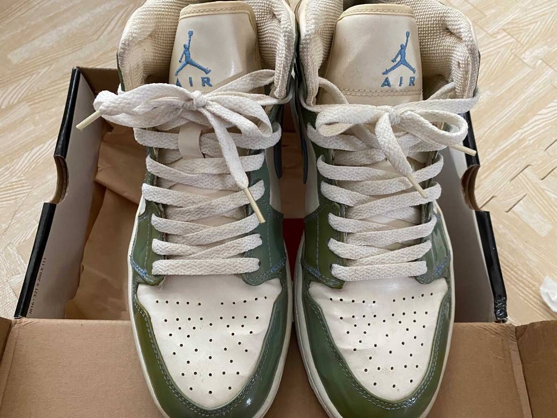 学生の頃初めて買ったJordan状態悪くないのに日焼けがすご