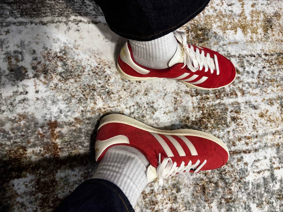 アウトレットで7400円から30%OFFは買うよね。
70年代に発売してたみた