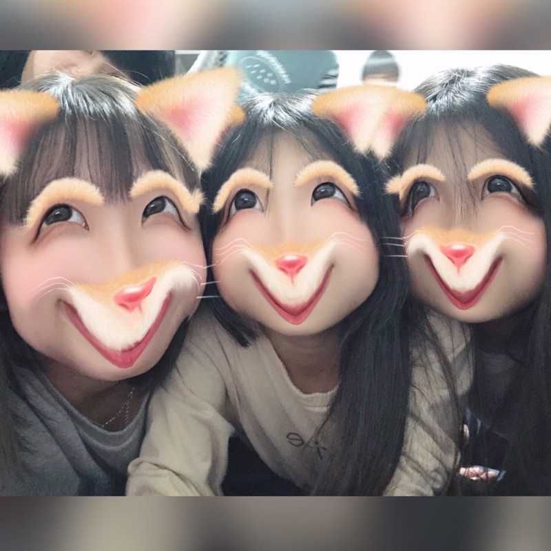 由 奈
