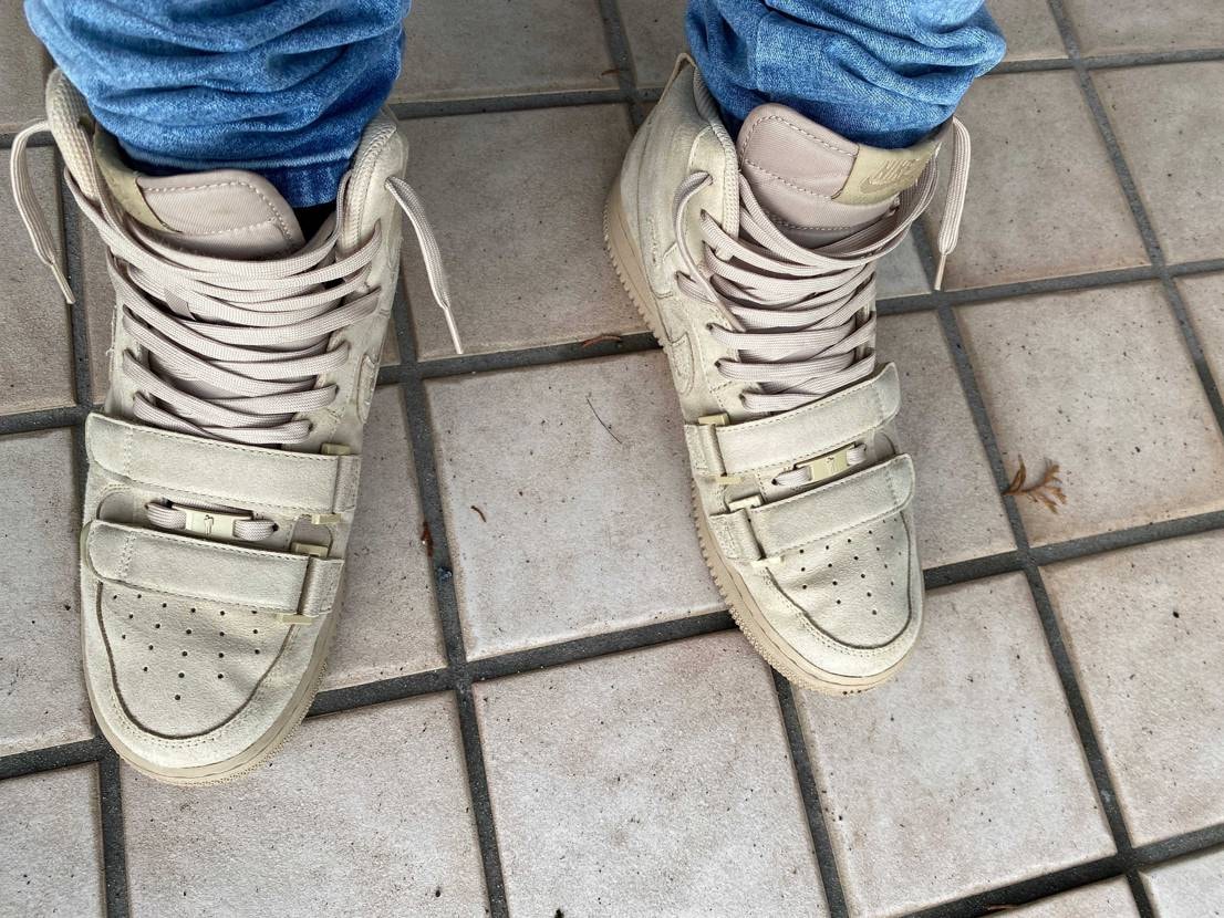 お散歩中の一枚！
安定の一足ですね👍