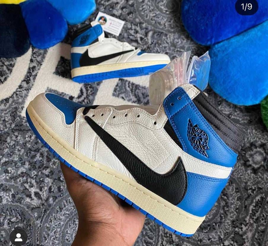 当たらなくてもどっちかはプレで買いたいんだが、どっちがいーと