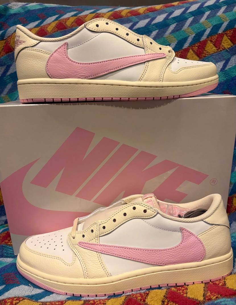 Travis Scott × Nike Air Jordan 1 Retro L