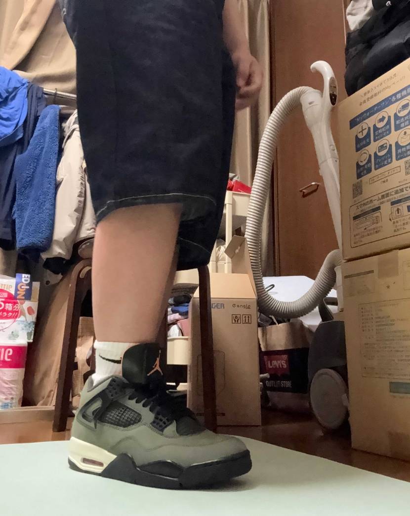 二次では買わない主義でしたが諦めきれず、値段も落ち着いてきたので買ってしまいまし