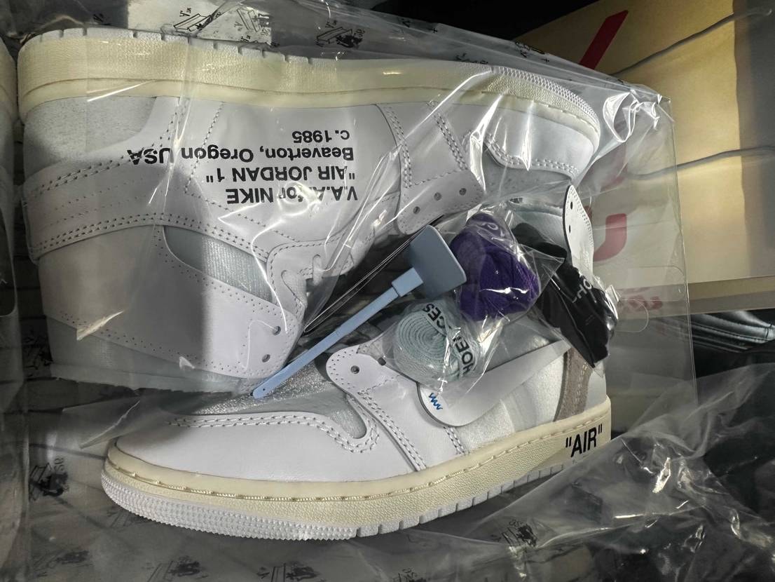 v.a 15:00〜16:00 450番台28.0cm買えました。まだ他のサイズ