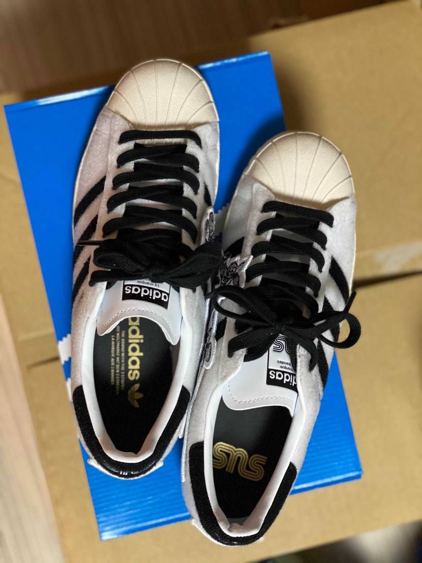 全然人気ないけど王道のスーパースター購入
黒のシューレース