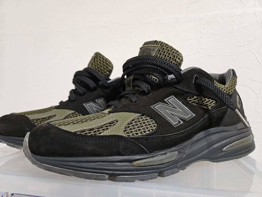 STONE ISLAND × NEW BALANCE
991v2
FuelC