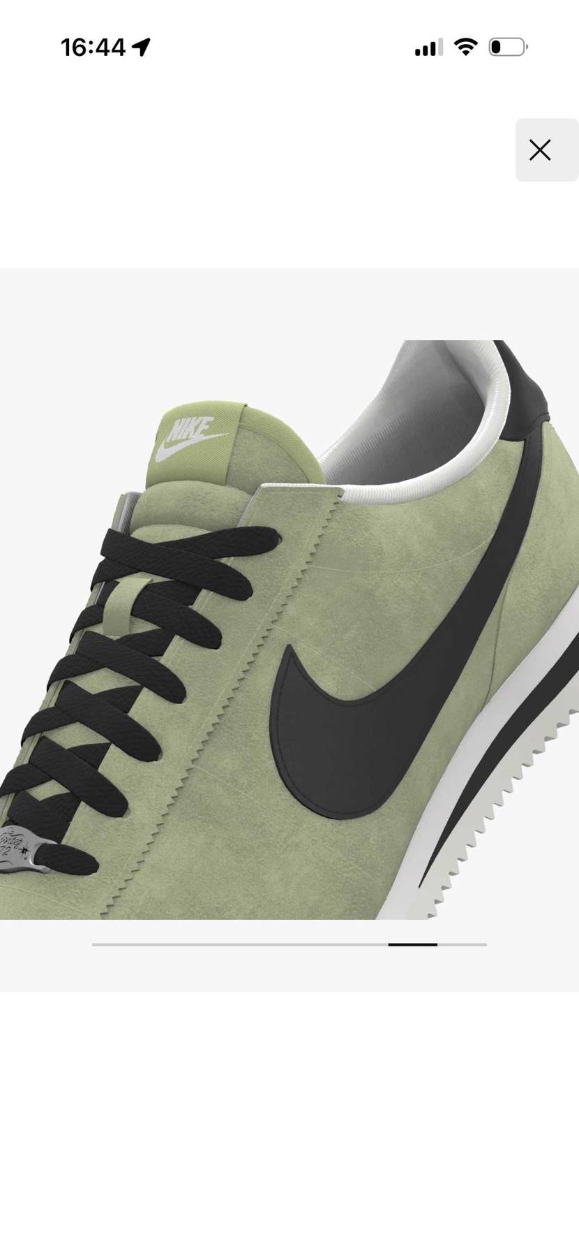 ナイキバイユーコルテッツ
このカラーリングどう思いますか？