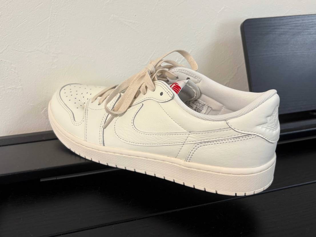 少し柔らかい雰囲気のwaxed shoelace にしてみた