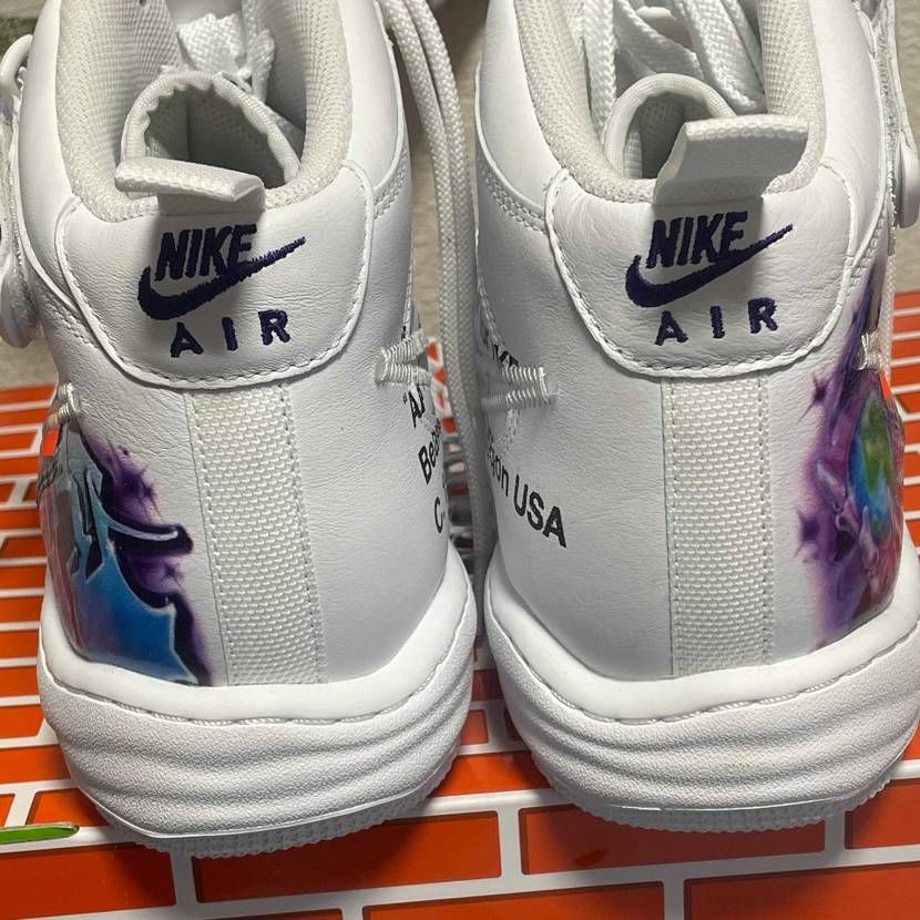 AF1 off-White graffiti❣️
早速履こ