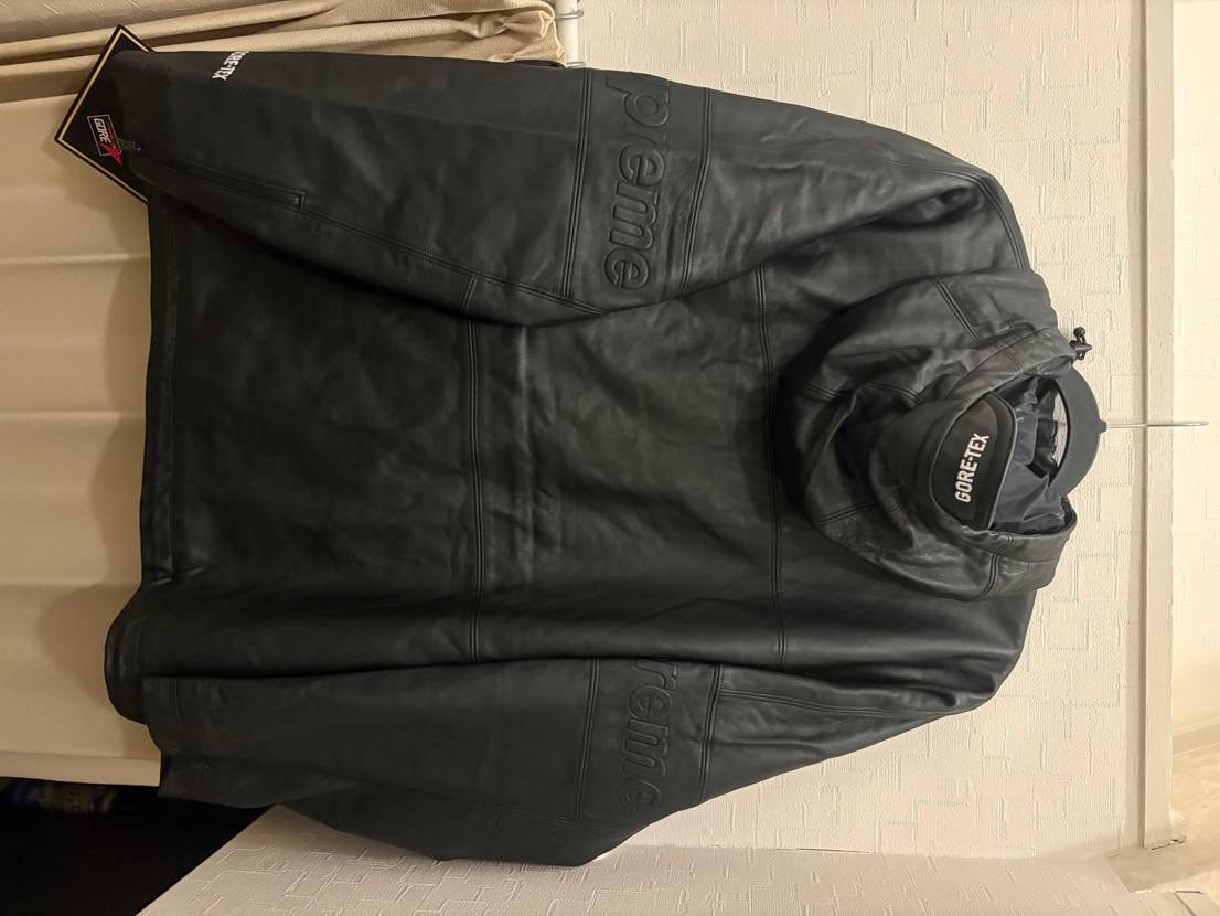 Supreme GORE-TEX Leather Jacke