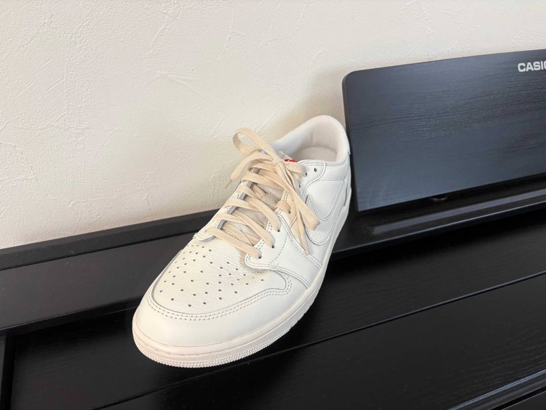 少し柔らかい雰囲気のwaxed shoelace にしてみた
