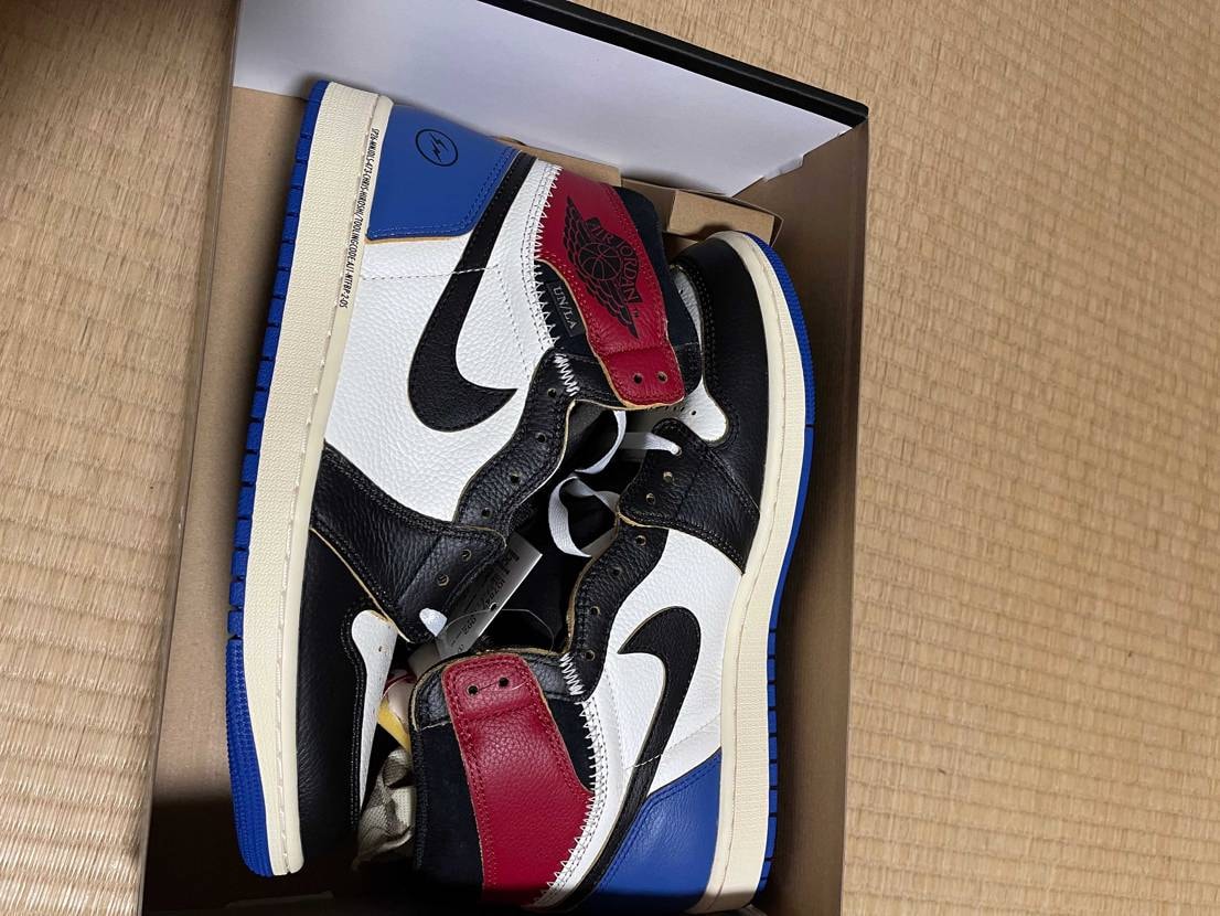 今日届きましたチップシューレースを付けたいんですがどこがオススメですか？