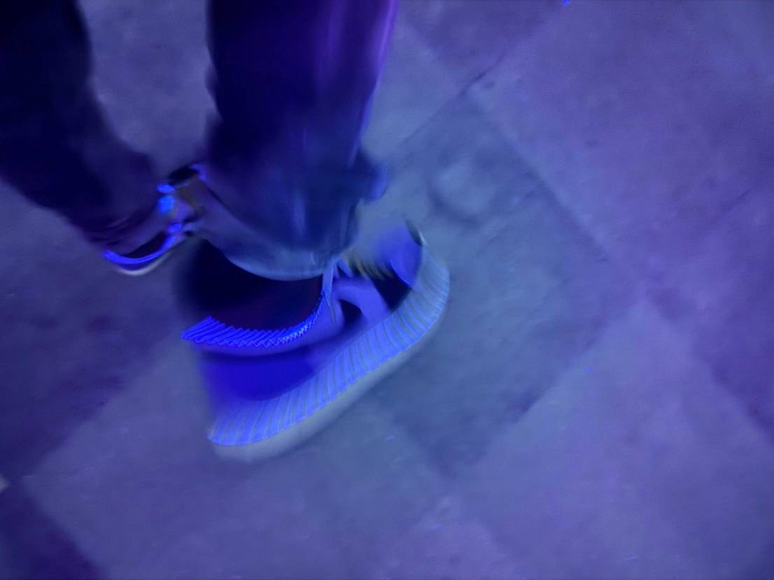 先日プレ値で購入し
旅先でポチッたらまさかの当選。
プレ値のは、大陸品…… 