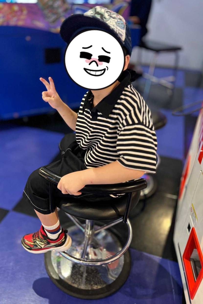 家族みんな何かしら🟥をつけて安定のイオンへ🚗💨
最近は🍎さ