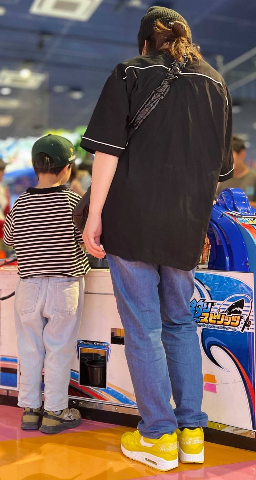 新しいおべべ着て安定のイオ。。。🚗💨
まだ②暑いし、フット