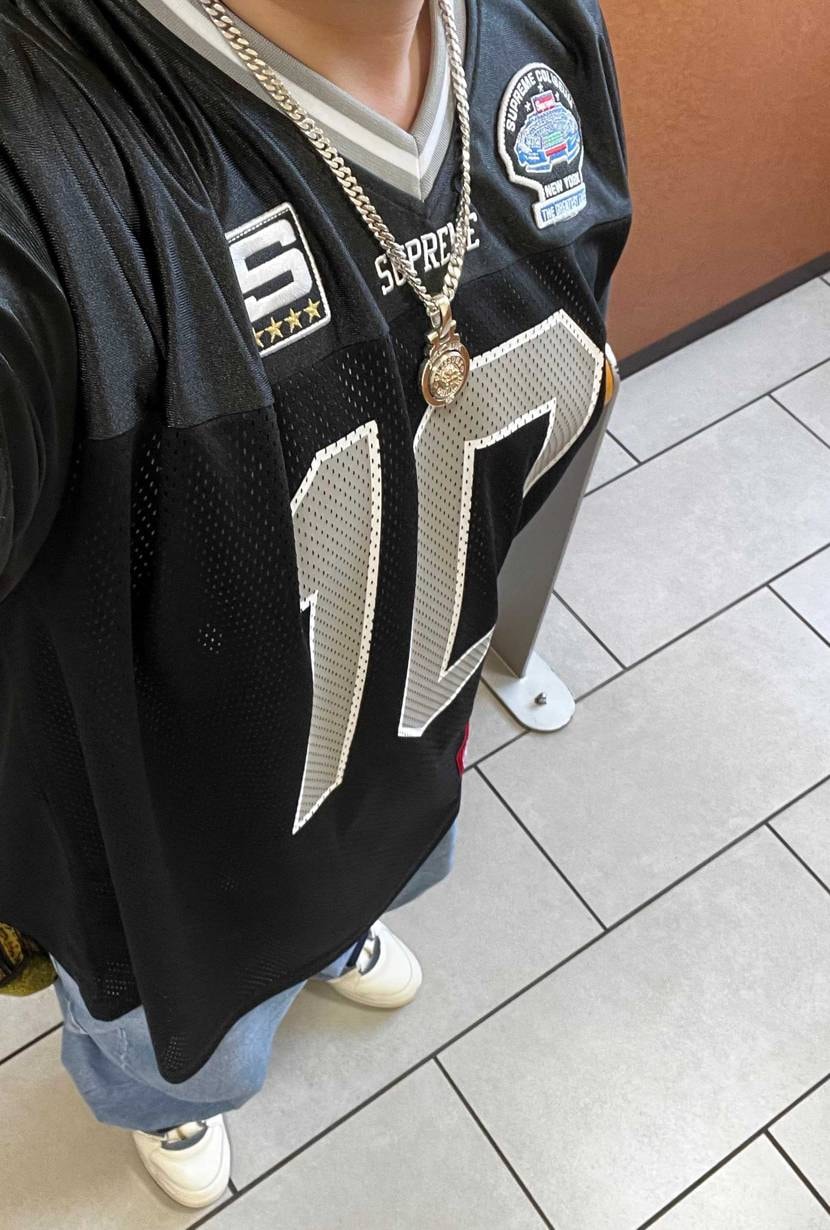 今日は暑かったので半袖で安定のイオンへ🚗💨
久しぶりに心踊るvans買えて大満