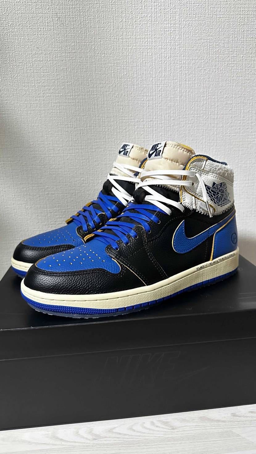 アッパーとの統一感を出したかったので、シューレースを変えてみました。
個人的に