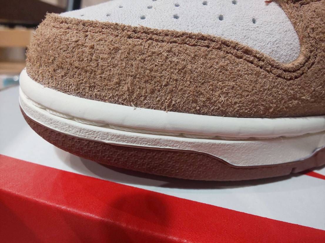 NIKEさん、縫いが1針足りてませんよーーーー😭