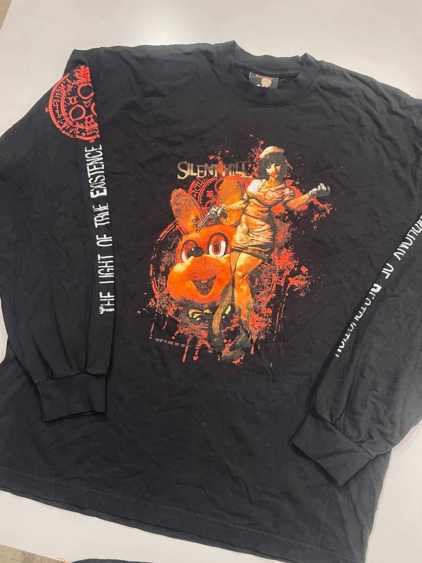 8月24日  Abyss Longsleeve TEE

某静岡3の登場した
