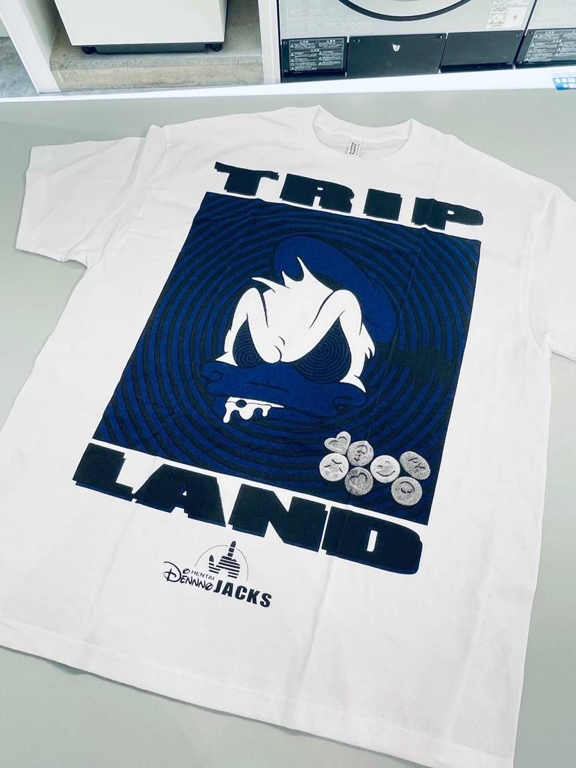 7月16日 TRIPLAND2025  T-shirt

#世にも奇才なte