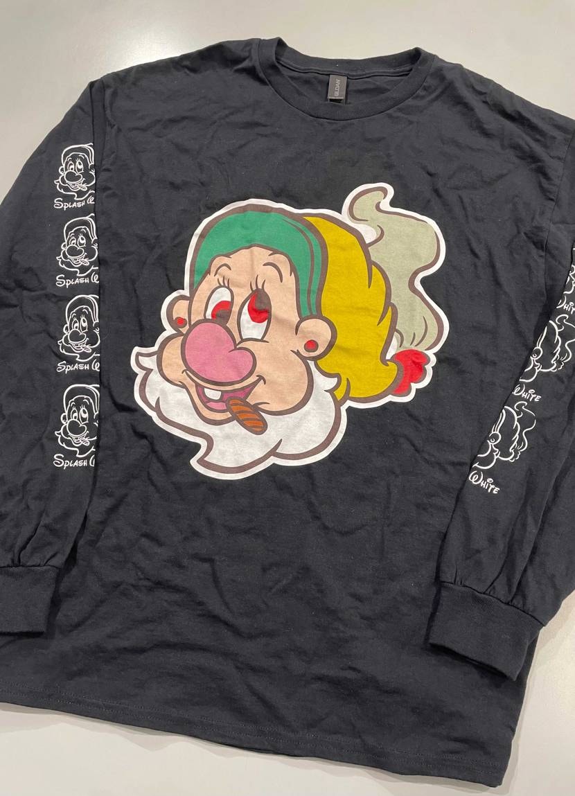 1月9日  8人目のこびと ロン TEE 

#世にも奇才なteeの世界
