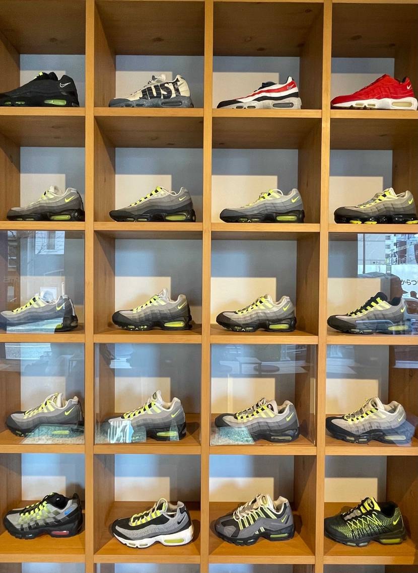 3月10日 NIKE AIR MAX 'NEON PACK'展示

AIR 