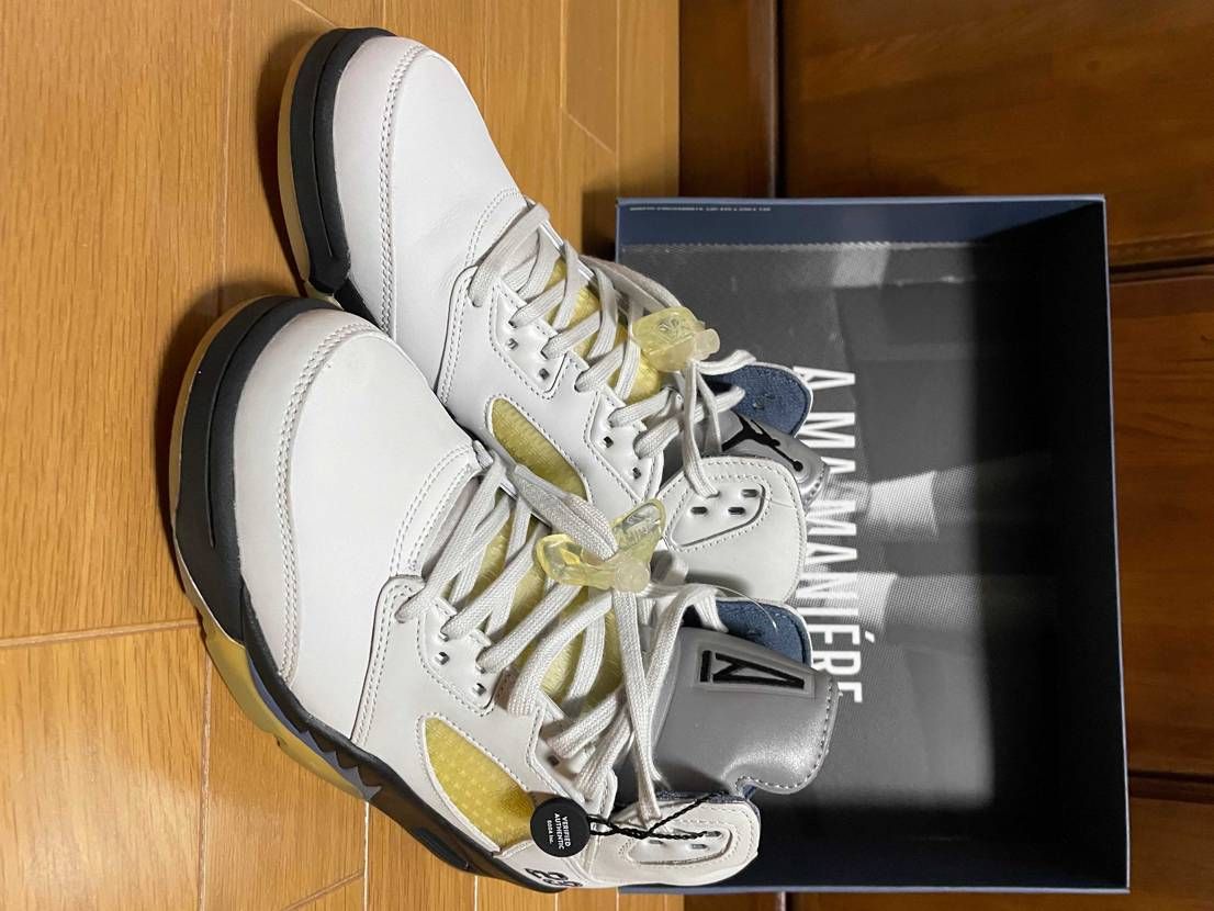 オリジナルから通算7足目のエアジョーダン5

このアママはホントに秀作だと思