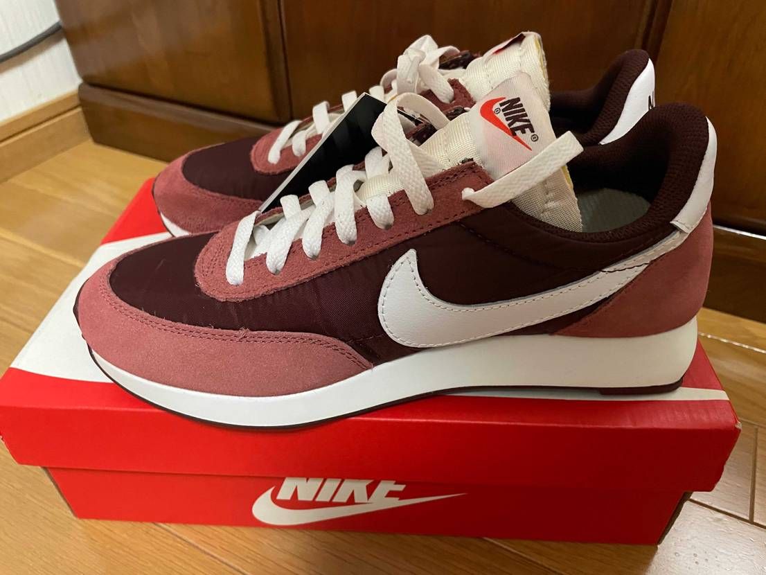 NIKEテイルウインド´79

あえてみんなが履かない所をいったろうと思いま