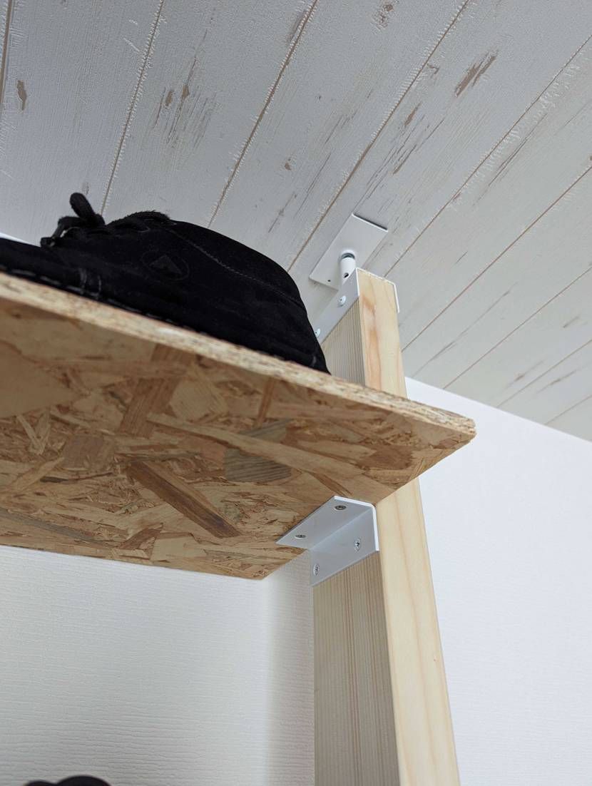 スニーカー棚作りました！
あまりお金かけたくなかったので2