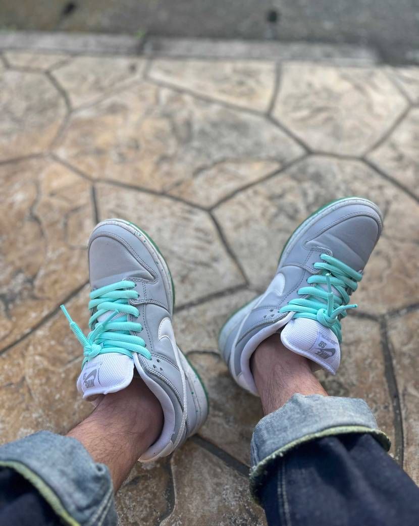 おはようございます☀朝ンポ👟は、なかなか履けない、これを奥か