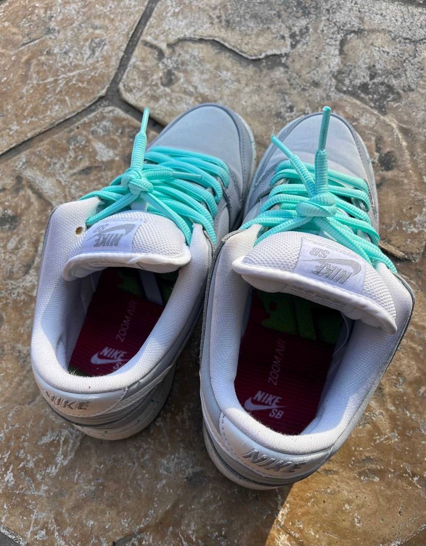 おはようございます☀朝ンポ👟は、なかなか履けない、これを奥か