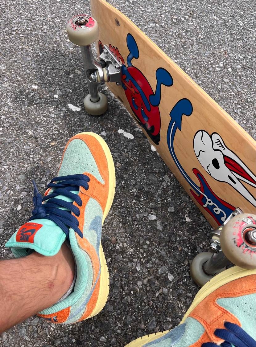 お疲れ様です、お昼です🥹波あれすぎて🤭🛹して、釣りしてます👍🌊