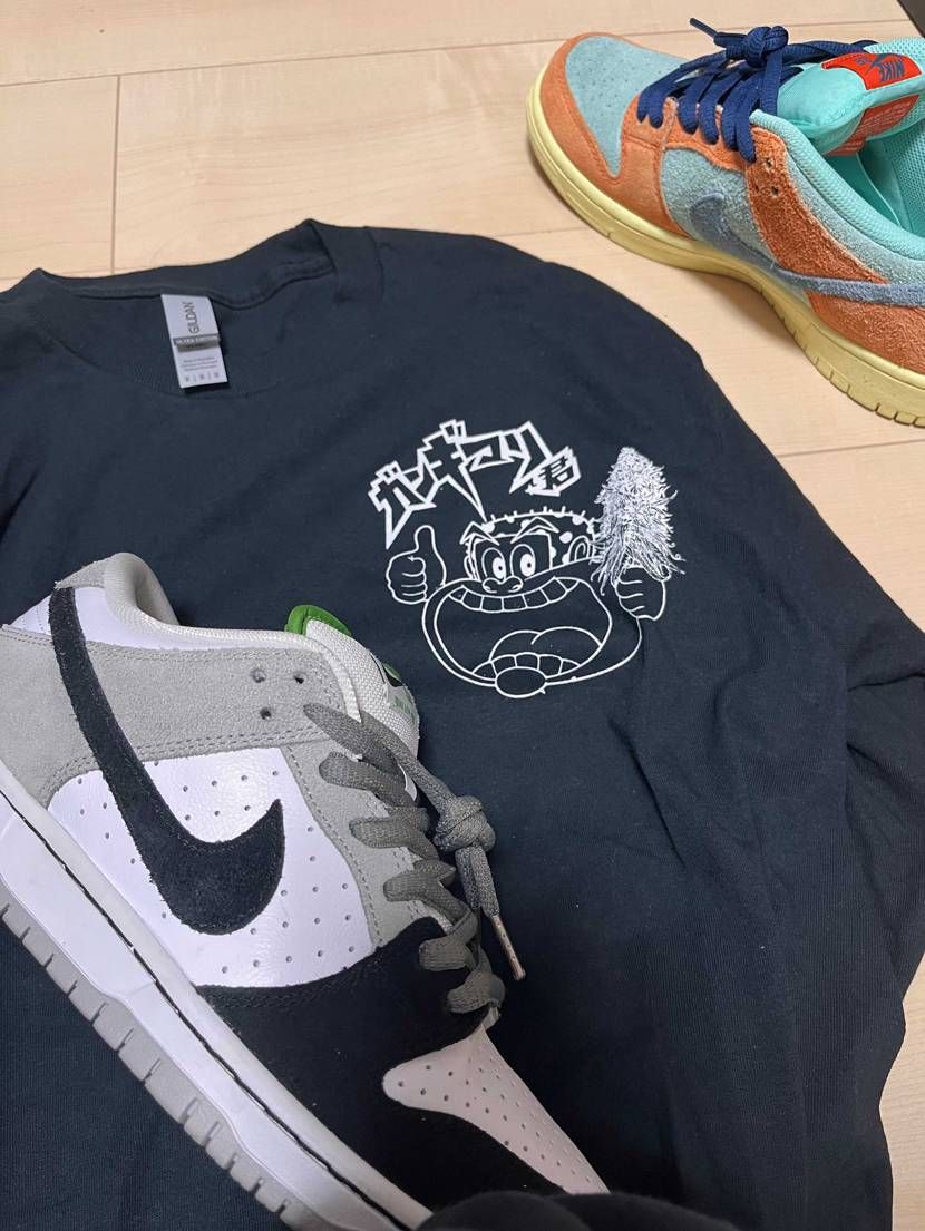 ハッピーハロウィン🎃👻なかなか履けない一足😓
最近買ったロ