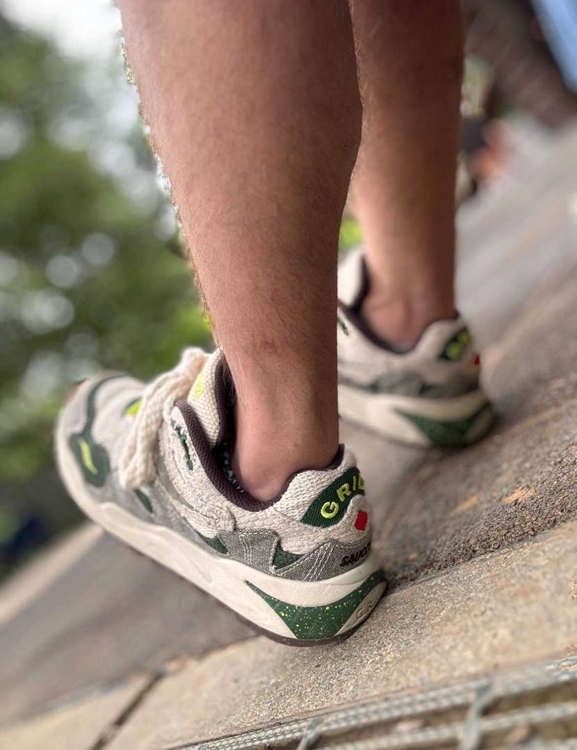 はぃ、きましたーこんにちは🤭アスレチックからの水遊び🤣
👟は、めっちゃ軽ーいや