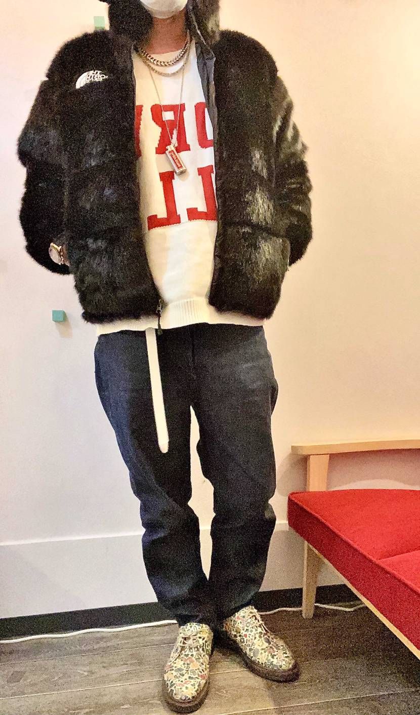 いきなり寒くなったからやっと着れた。
37歳が着てたら田舎だと浮くけどしょうが