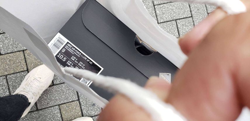 渋谷パルコ、11時台当選しましたが、グレー 27cmマイサイ、私が最後でした。数