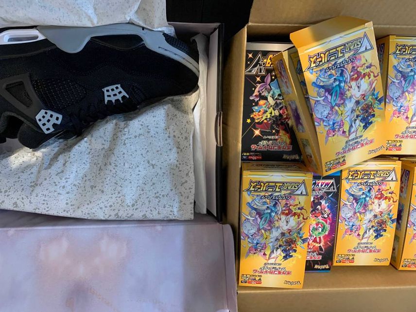 ジョーダン4からポケカから全ての価格が高い。
あと10年後の価格は読めないので