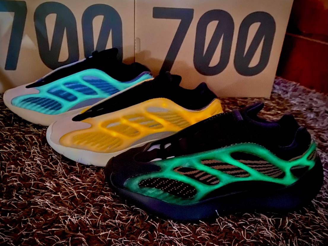 700V3 人気は無いけど凄く好きです
履き皺知らずで丈夫だしクレイブラウンは