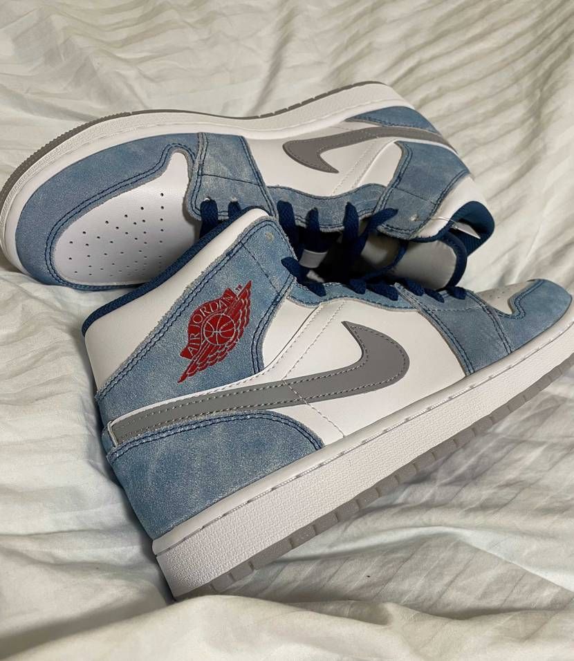 初ジョーダン😭😭😭