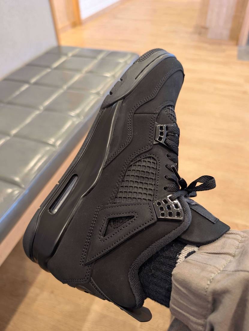 久々投稿

圧倒的存在感ですね。今年はあとアマ4で終わりです、たぶん。