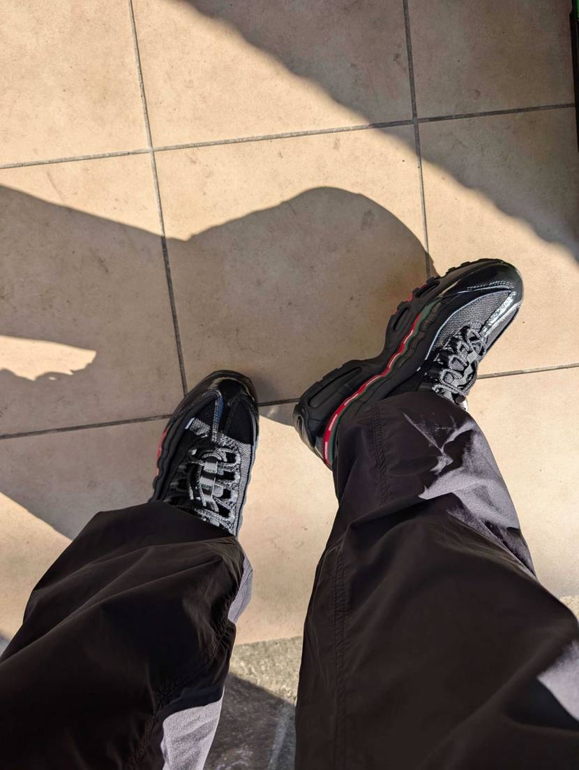 AM95に手を出してしまったぜ、、、

かっこよすぎる。