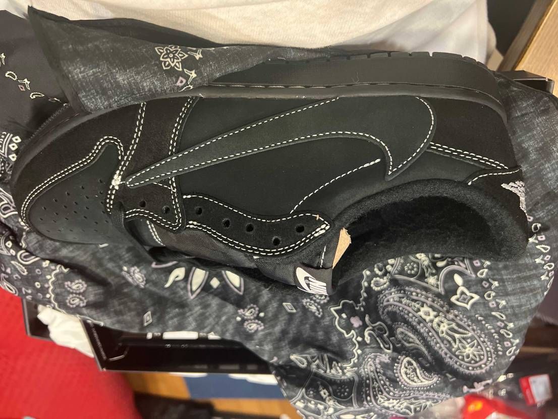 まーた、プレ寝。
図ぅ〜とプレ寝。